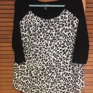 Torrid 3/4 Sleeve Tee